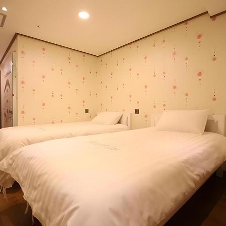 Hotel Myeongdong Mom House Seúl Exterior foto