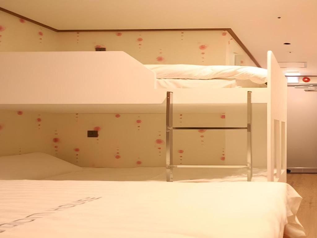 Hotel Myeongdong Mom House Seúl Exterior foto