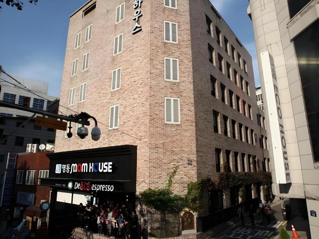 Hotel Myeongdong Mom House Seúl Exterior foto